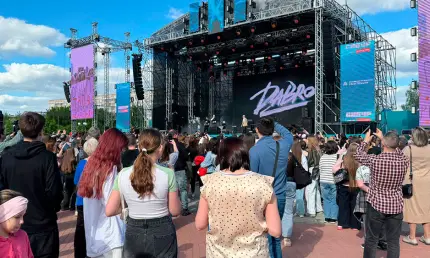 Группа Dabro представила новую песню на концерте к 30-летию СИБУРа в Нижнекамске - НТР 24