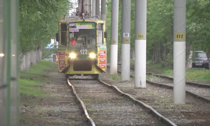 В Нижнекамске продлили время окончания движения трамваев по маршруту №2 - НТР 24