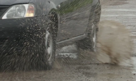 До 250 тысяч: россиянам грозят штрафы за мойку машины во дворе - НТР 24