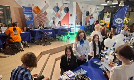 Нижнекамцам представили  около двух тысяч вакансий на ярмарке трудоустройства - НТР 24