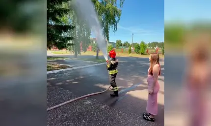 В Нижнекамске спасатели устроили гендер-пати по-пожарному - НТР 24