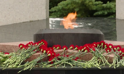 «Мы должны помнить о подвиге»: нижнекамцы почтили память погибших в Великой Отечественной войне - НТР 24