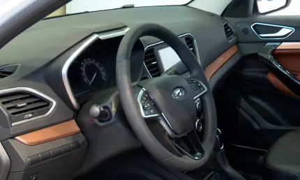 В мае в России упали продажи новых авто, лидерство на рынке сохраняет LADA - НТР 24