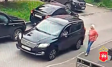 Пойман курьер аферистов, обманувших пенсионерку под видом главреда газеты - НТР 24