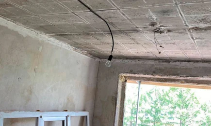 Пострадавшей от пожара семье в Нижнекамске помогли восстановить электросети - НТР 24