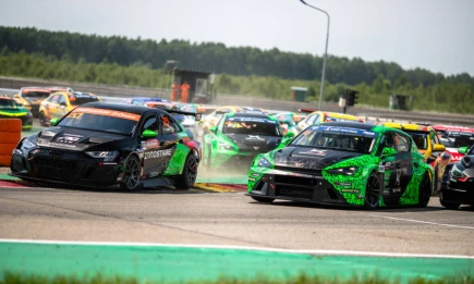 В Татарстане стартовала российская серия кольцевых гонок - НТР 24