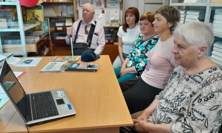 В нижнекамской библиотеке для слабовидящих прошел сеанс просмотра фильмов - НТР 24