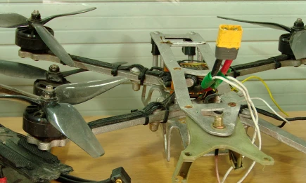 Из Нижнекамска на фронт отправили детали для сборки боевых дронов - НТР 24