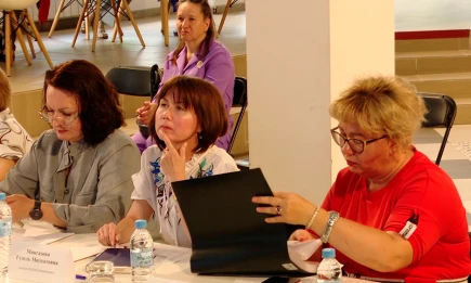 Нижнекамские студенты боролись за премию главы с инновационными проектами - НТР 24