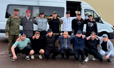 В последнюю отправку из Нижнекамска в армию отправились 13 человек - НТР 24