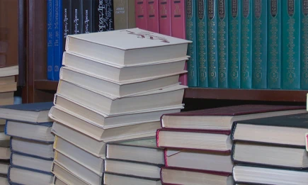 В Нижнекамске стартовала акция «Книги в дар для Лисичанска» - НТР 24