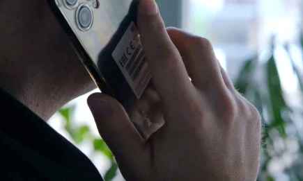 В Госдуме приняли закон о приостановке услуг связи для граждан с арестованными счетами - НТР 24