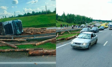 «Пункт назначения»: в Татарстане на М-7 опрокинулась фура с брёвнами - НТР 24