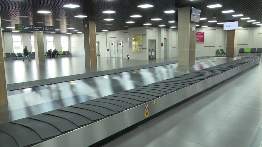 багажная лента в аэропорту Бегишево
