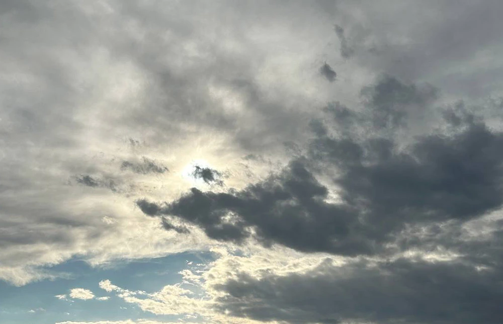 небо над Нижнекамском в облаках