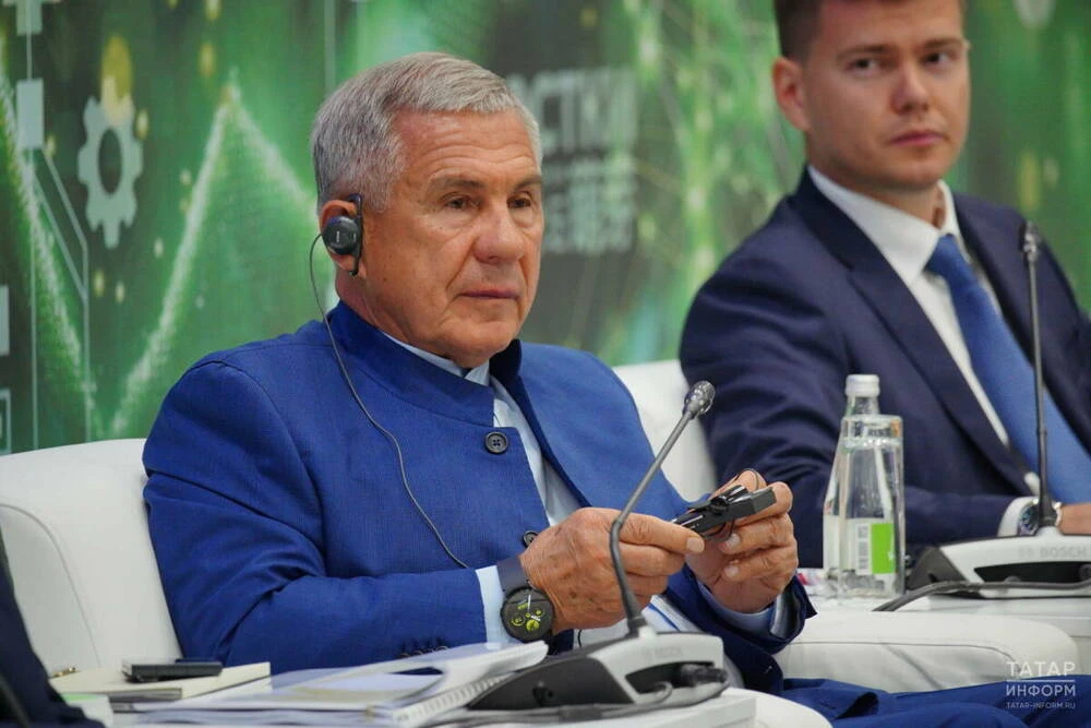 Минниханов на форуме «РОСТКИ» в Казани