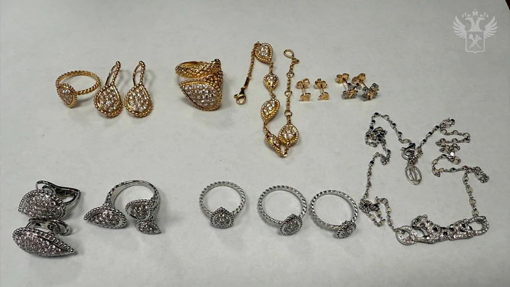 Ювелирные изделия ввезенные незаконным способом в Россию