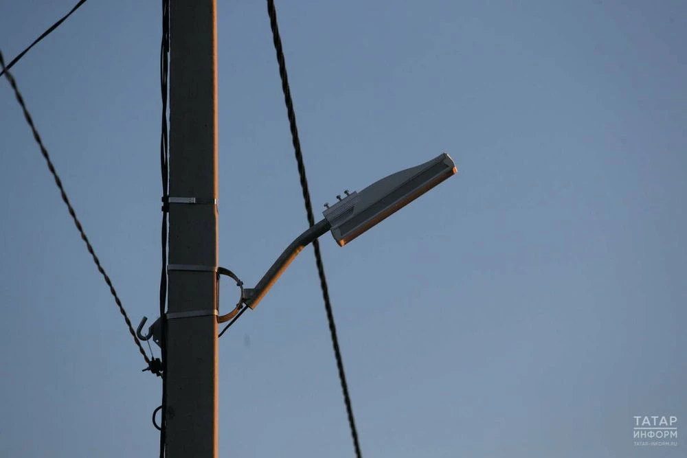 фонарь на столбе