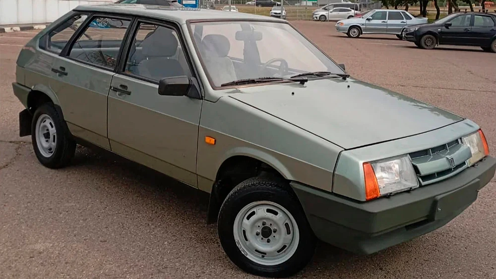 Короткокрылая «девятка»