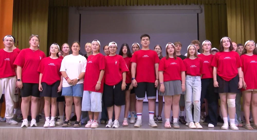 школьники в лагере камский артек