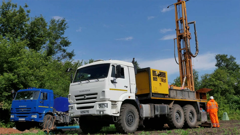 Буровая установка УРБ на базе КамАЗа