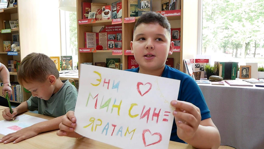 Передача «Форсат» (на тат. яз.). История Вероники Муртазиной: мать троих детей спасает раненых в зоне СВО