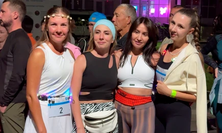 Светящиеся бегуны: в Нижнекамске прошёл «Ночной забег» по улицам города - НТР 24