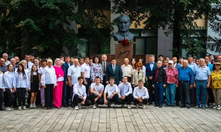 В Нижнекамске почтили память первостроителей города - НТР 24