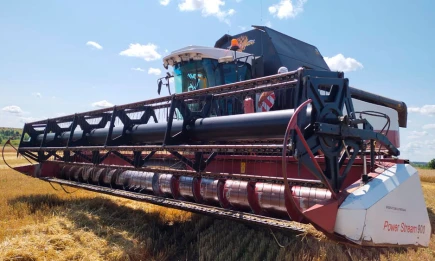 В Татарстан для быстрой уборки зерна привлекли машины из Московской области - НТР 24