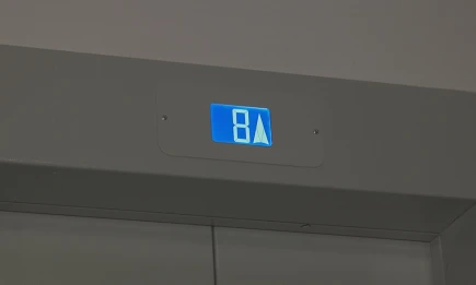 ЧП в 17-этажке: лифт с отцом и детьми сорвался вниз в Набережных Челнах - НТР 24