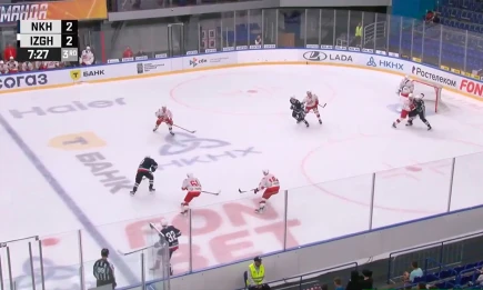 «Нефтехимик» обыграл «Ижсталь» в товарищеском матче со счётом 5:2 - НТР 24