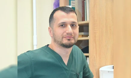 В Нижнекамскую детскую районную больницу пришёл новый хирург Батыр Умаханов - НТР 24