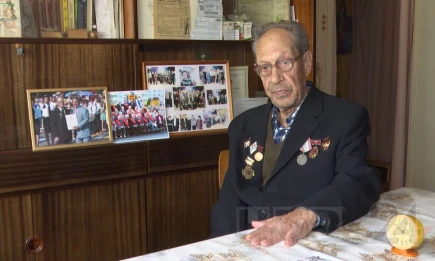 Легендарный учитель физики Владимир Власов отмечает 90-летний юбилей - НТР 24