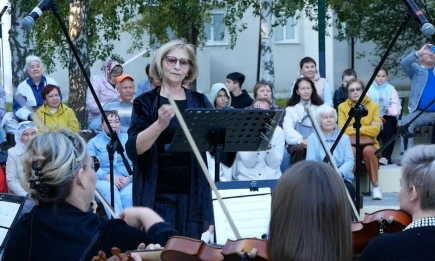 В Нижнекамске выступил с концертом камерный оркестр под управлением Сарии Загриевой - НТР 24