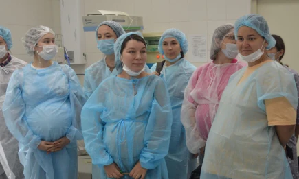 Рекордное количество будущих мам посетили экскурсию в нижнекамском роддоме - НТР 24