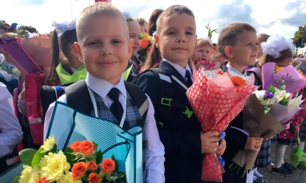 В России предложили сделать 1 сентября выходным днем для родителей - НТР 24