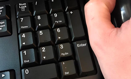 Новая схема обмана: фишинг под видом тестирования для студентов - НТР 24