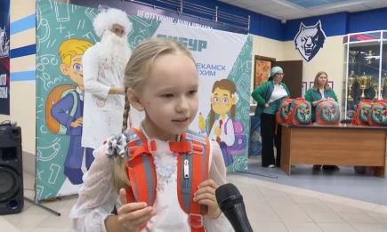В Нижнекамске СИБУР устроил праздник для детей сотрудников, которые поступают в 1 класс - НТР 24