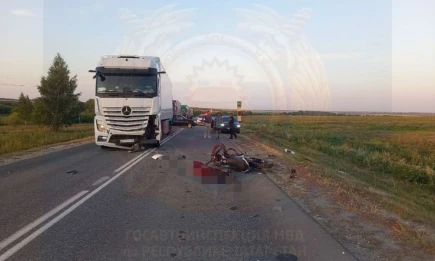 Мотоциклист погиб при столкновения с фурой в Татарстане - НТР 24