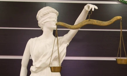 Работавший курьером у мошенников нижнекамец получил 3 года колонии - НТР 24