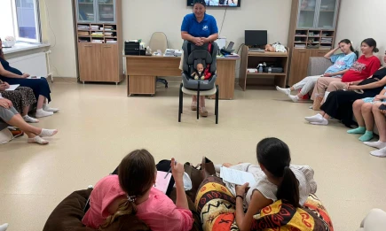 Будущим родителям в Нижнекамске объяснили, как безопасно ездить на авто с детьми - НТР 24