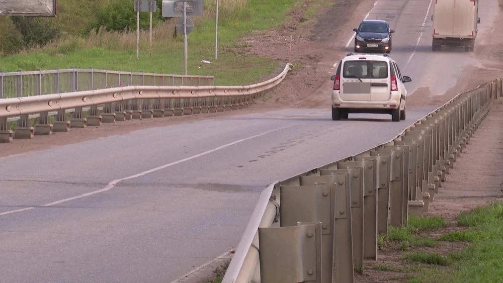 дорогу на мосту в шереметьевке