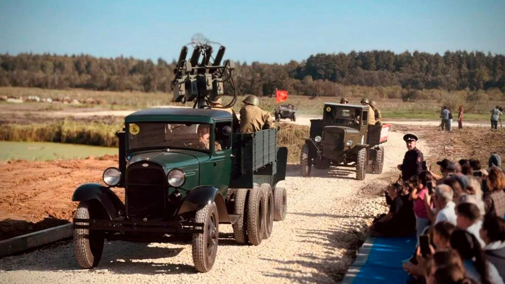 Военные автомобили середины XX века