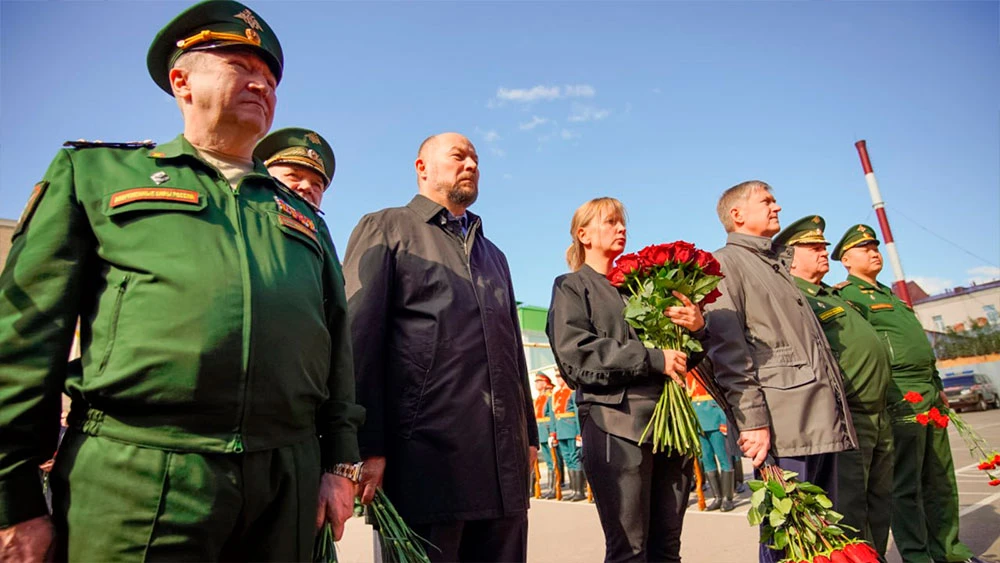 Церемония открытия бюста-памятника Герою России