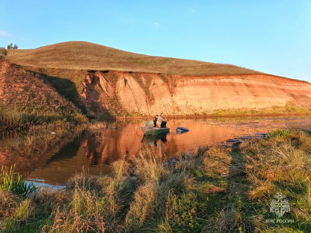 обрыв у реки Игат в Мензелинском районе Татарстана