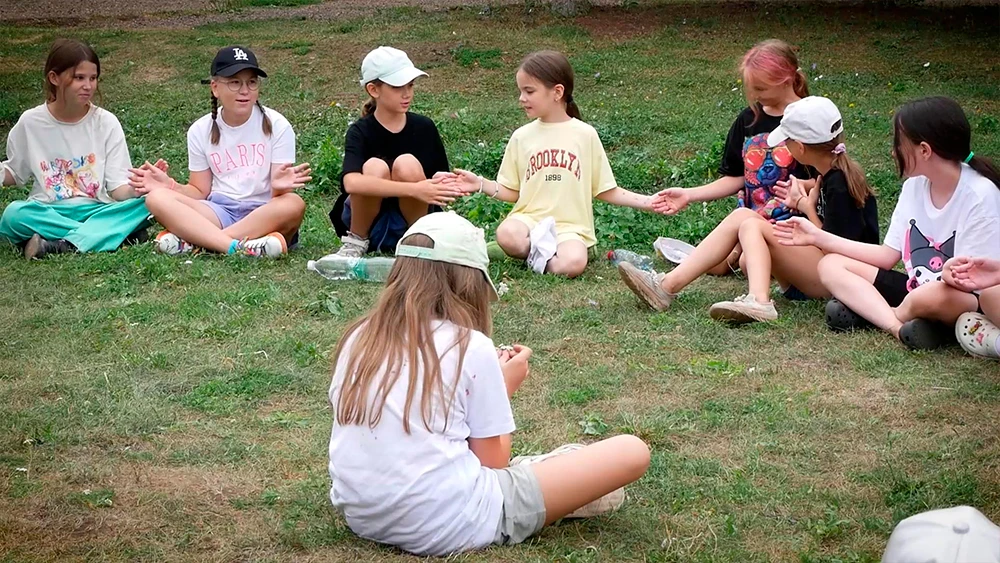 Дети в лагере