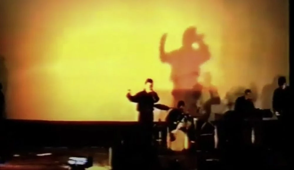 кадр выступления группы сектор газа в нижнекамске в 1998 году