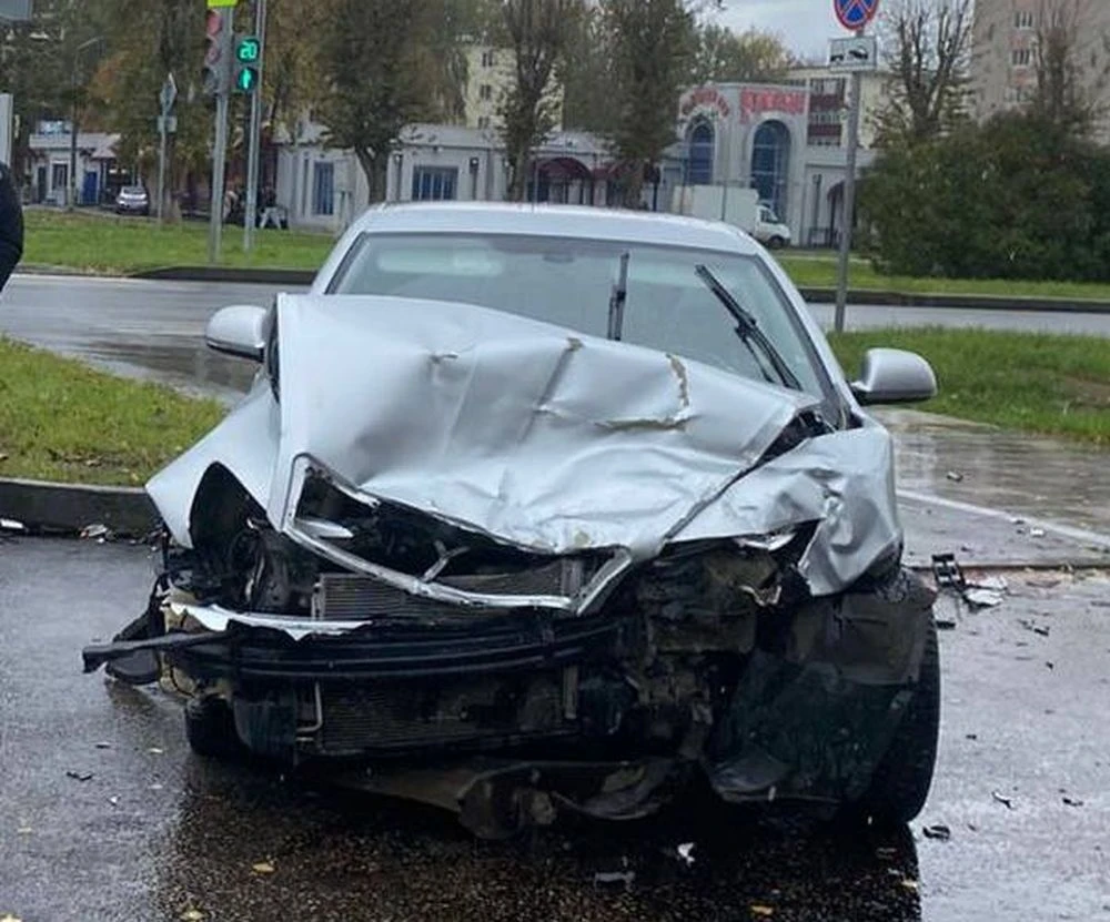 дтп на перекрёстке Корабельная — Юности Нижнекамск с Renault Kaptur и Skoda Octavia