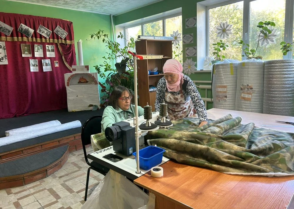 женщины села Сухарево изготавливают антидроновые одеяла