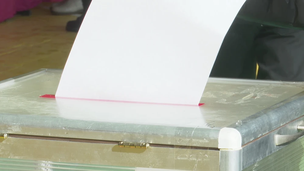 урна на избирательном участке в Татарстане